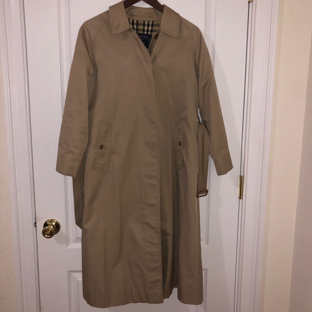Vintage Burberry’s Trench Coat